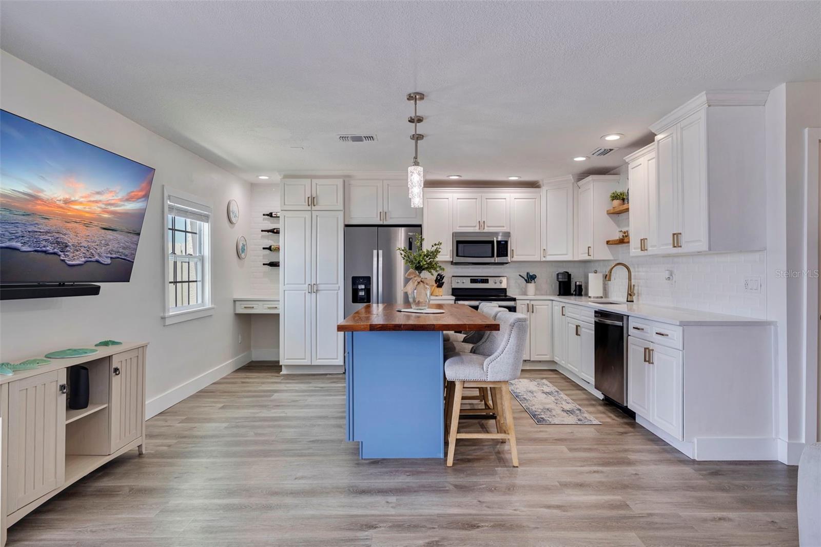 5266 BEACH DR SE #B — photo 5