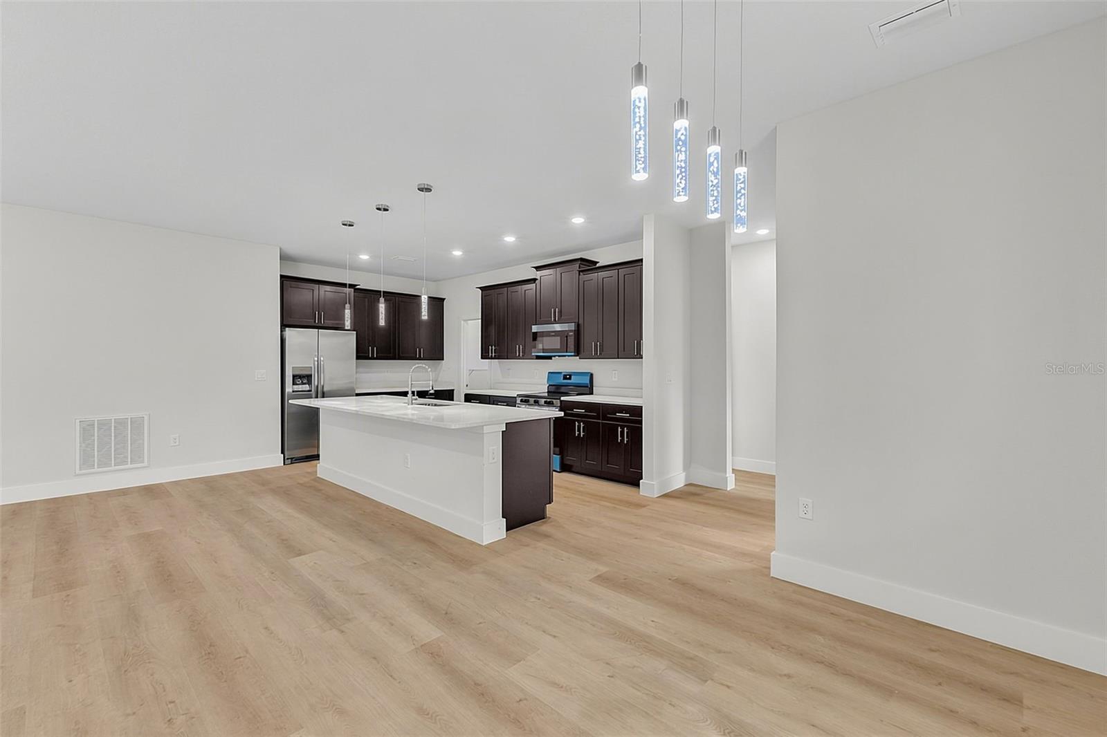8274 MOSSBORGER AVE — photo 20