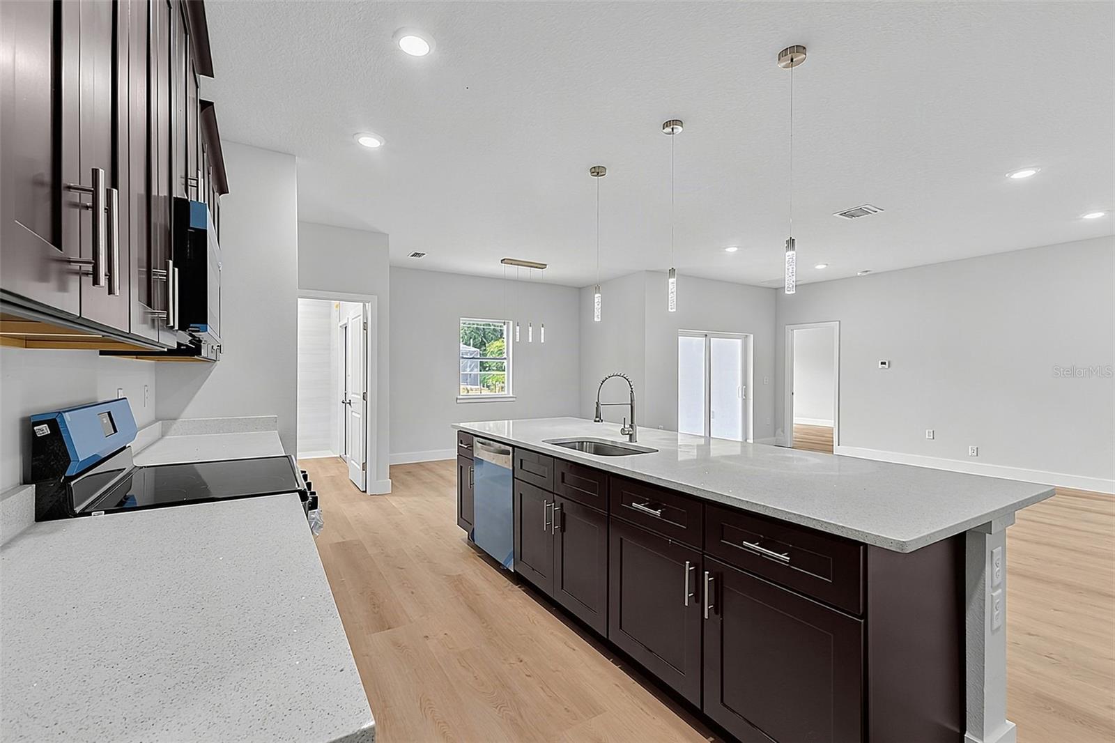 8274 MOSSBORGER AVE — photo 22