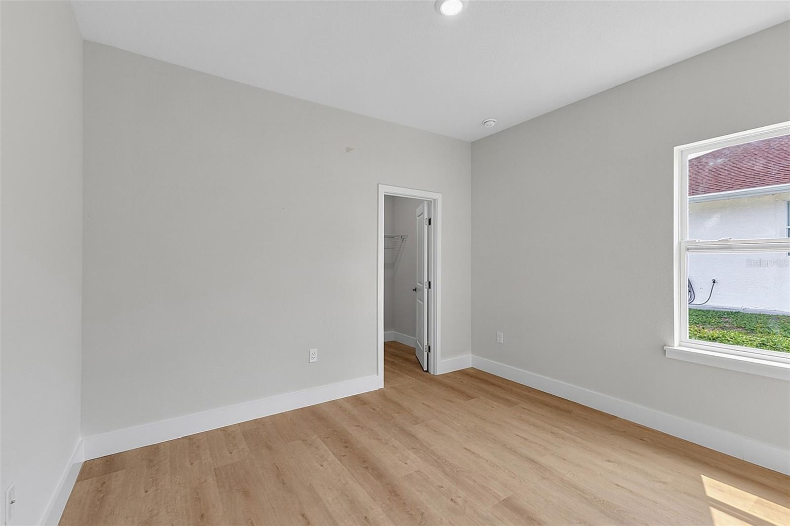 8274 MOSSBORGER AVE — photo 29
