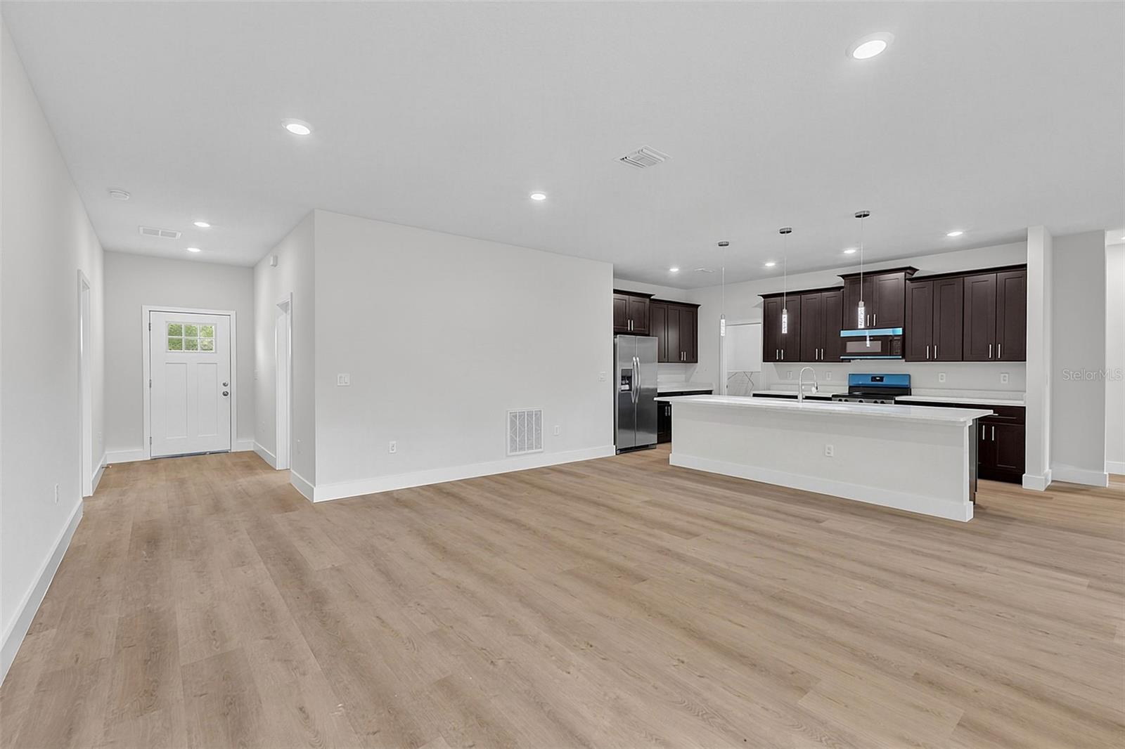 8274 MOSSBORGER AVE — photo 16
