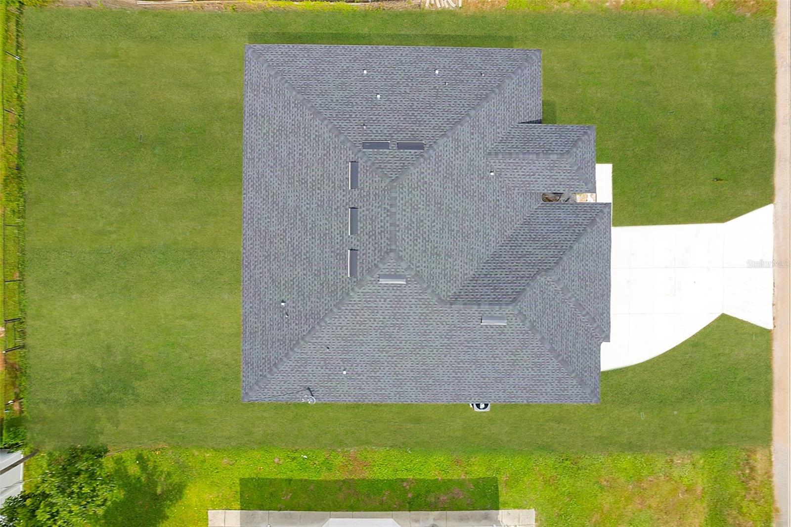 8274 MOSSBORGER AVE — photo 4