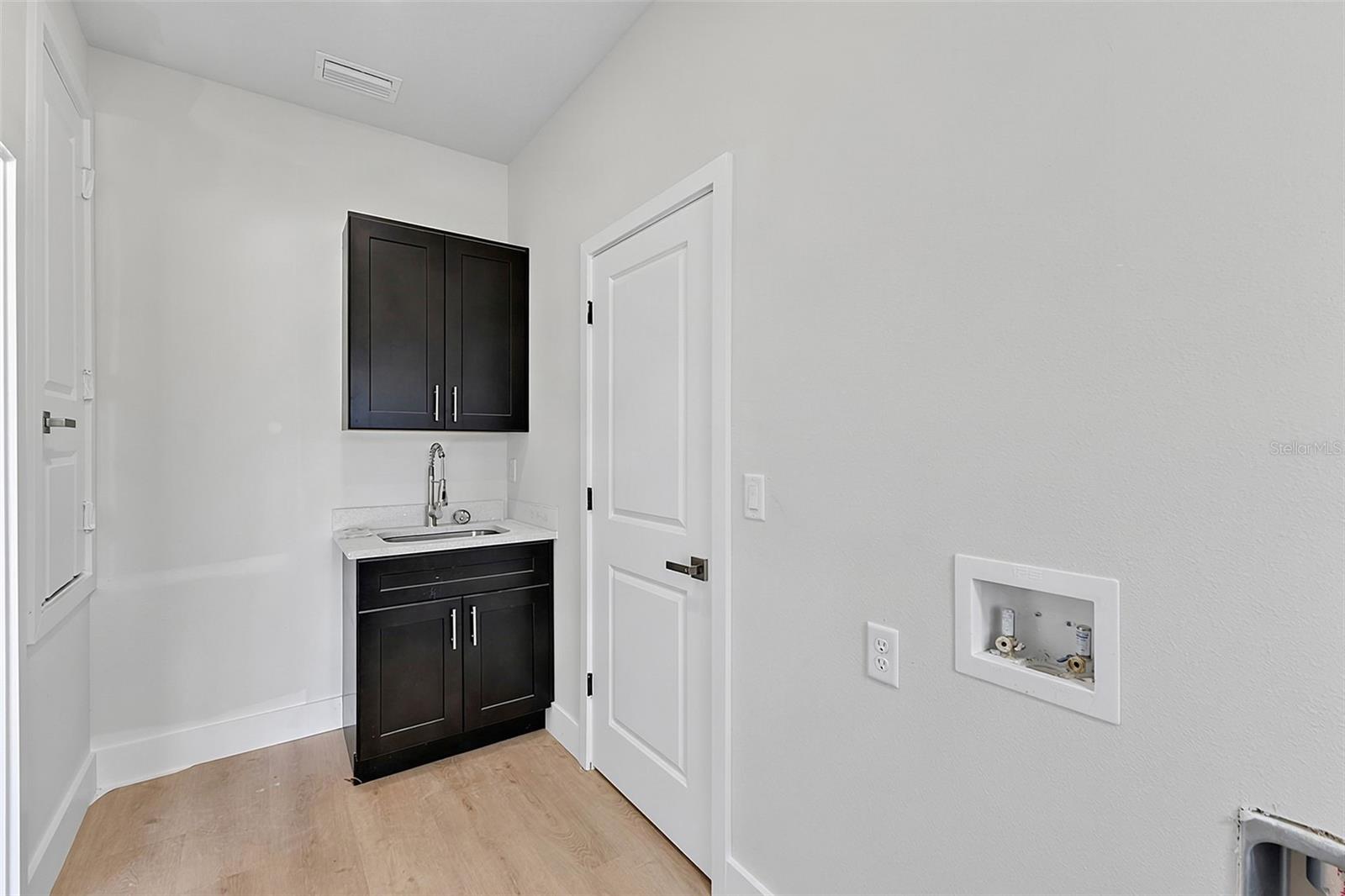 8274 MOSSBORGER AVE — photo 43