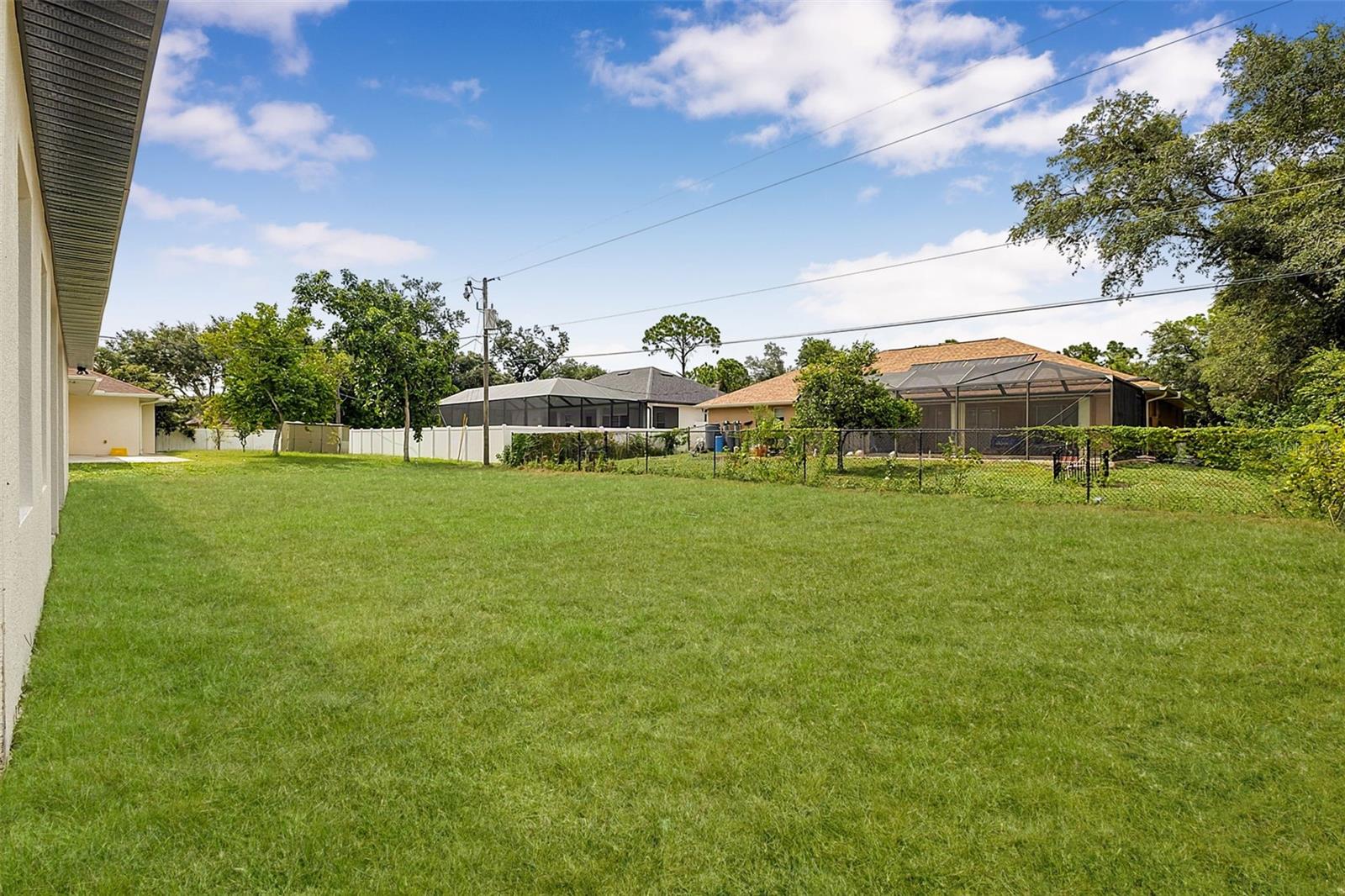 8274 MOSSBORGER AVE — photo 15