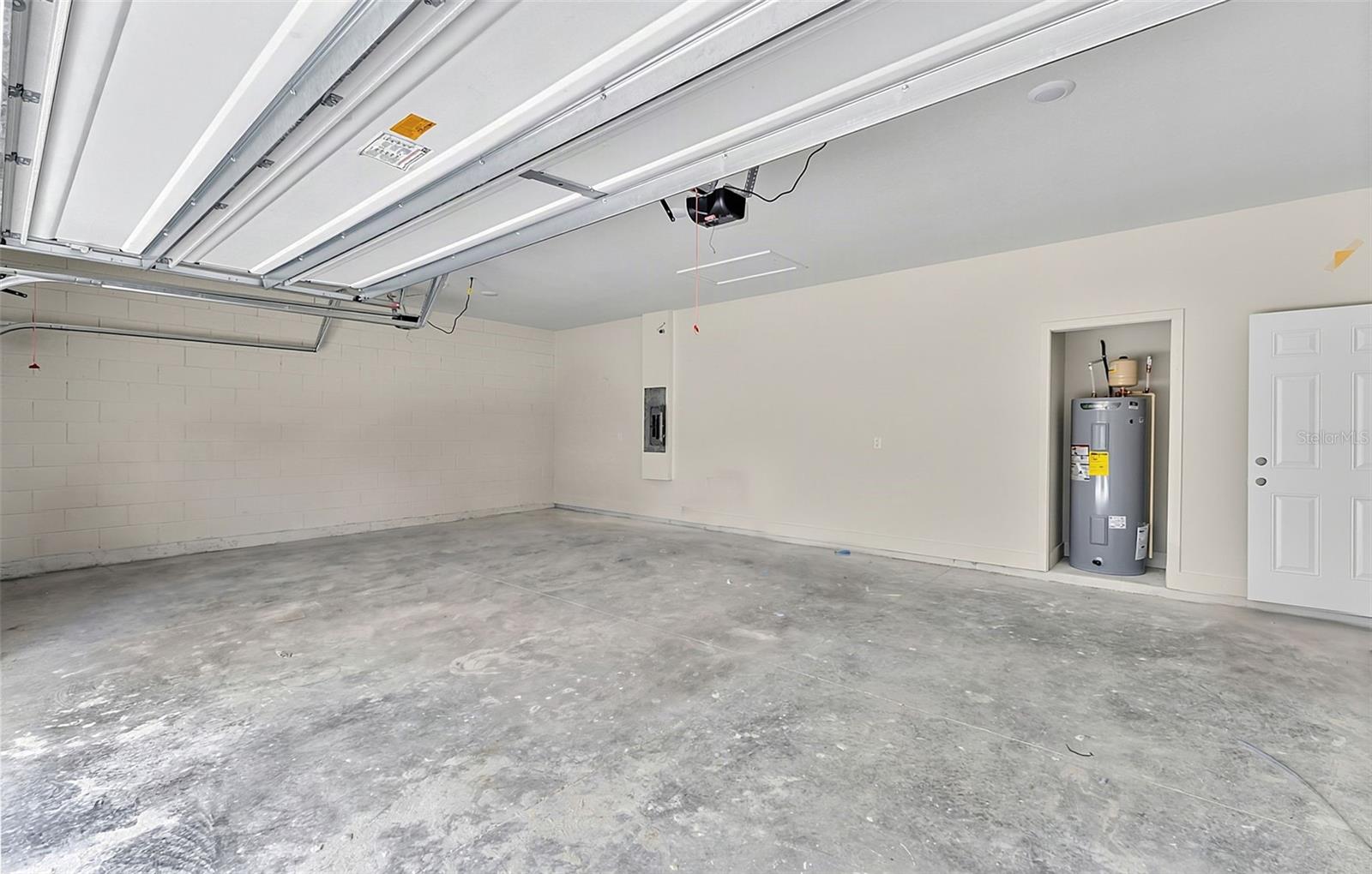 8274 MOSSBORGER AVE — photo 45