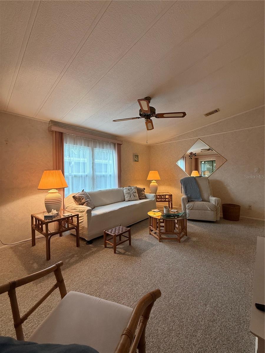 201 N FIJI CIR — photo 18