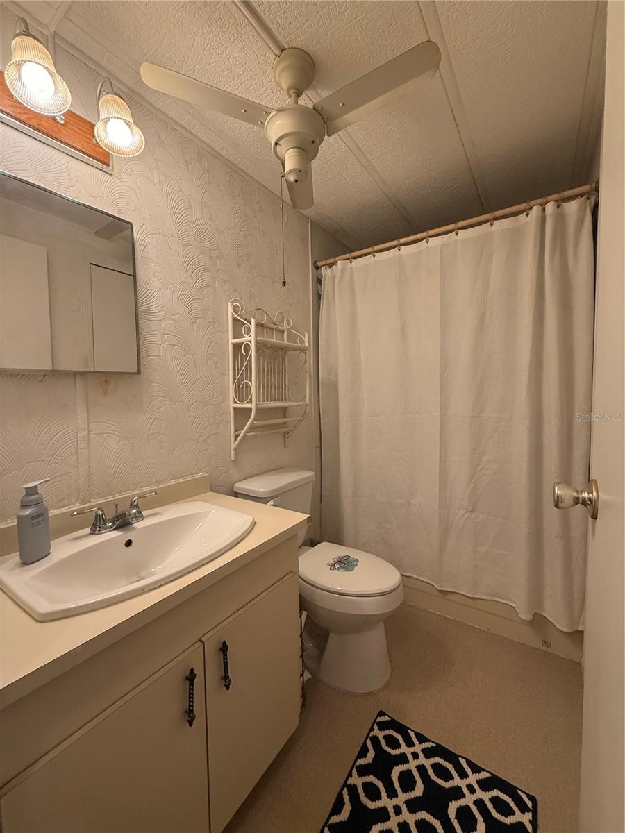 201 N FIJI CIR — photo 14