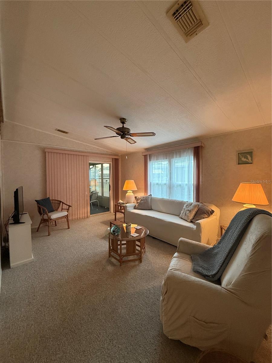 201 N FIJI CIR — photo 17