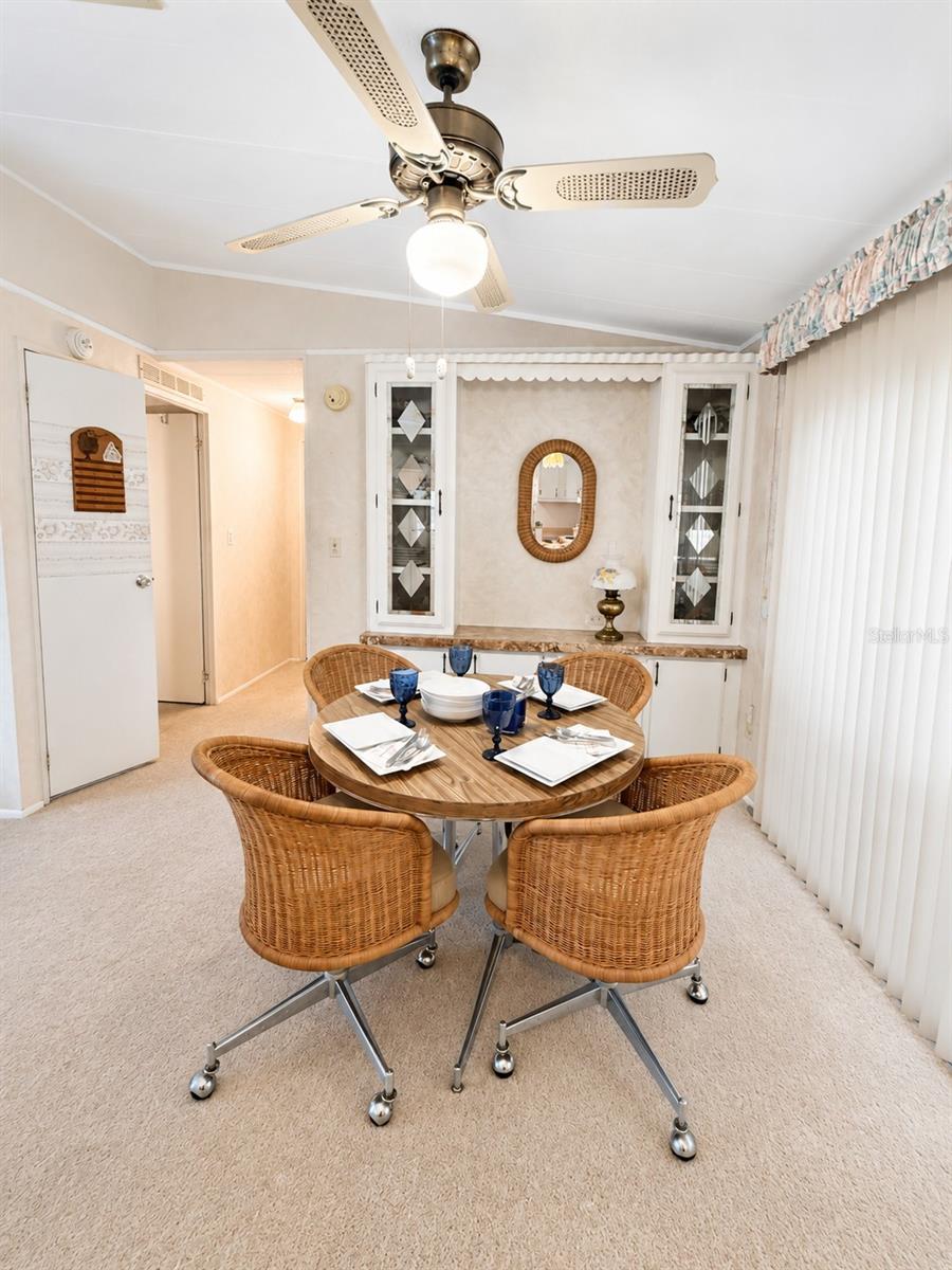 201 N FIJI CIR — photo 3