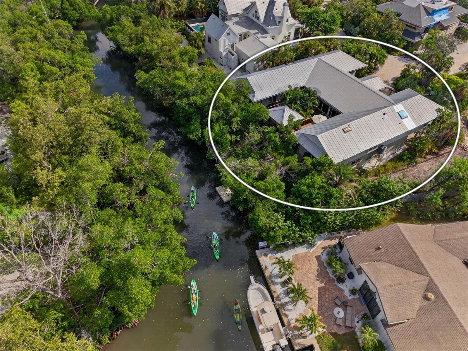 677 LANDS END DR — photo 3