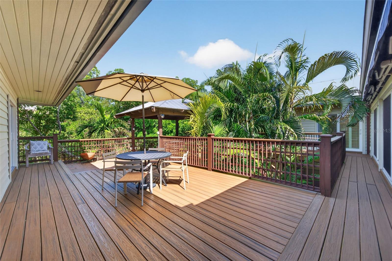 677 LANDS END DR — photo 22