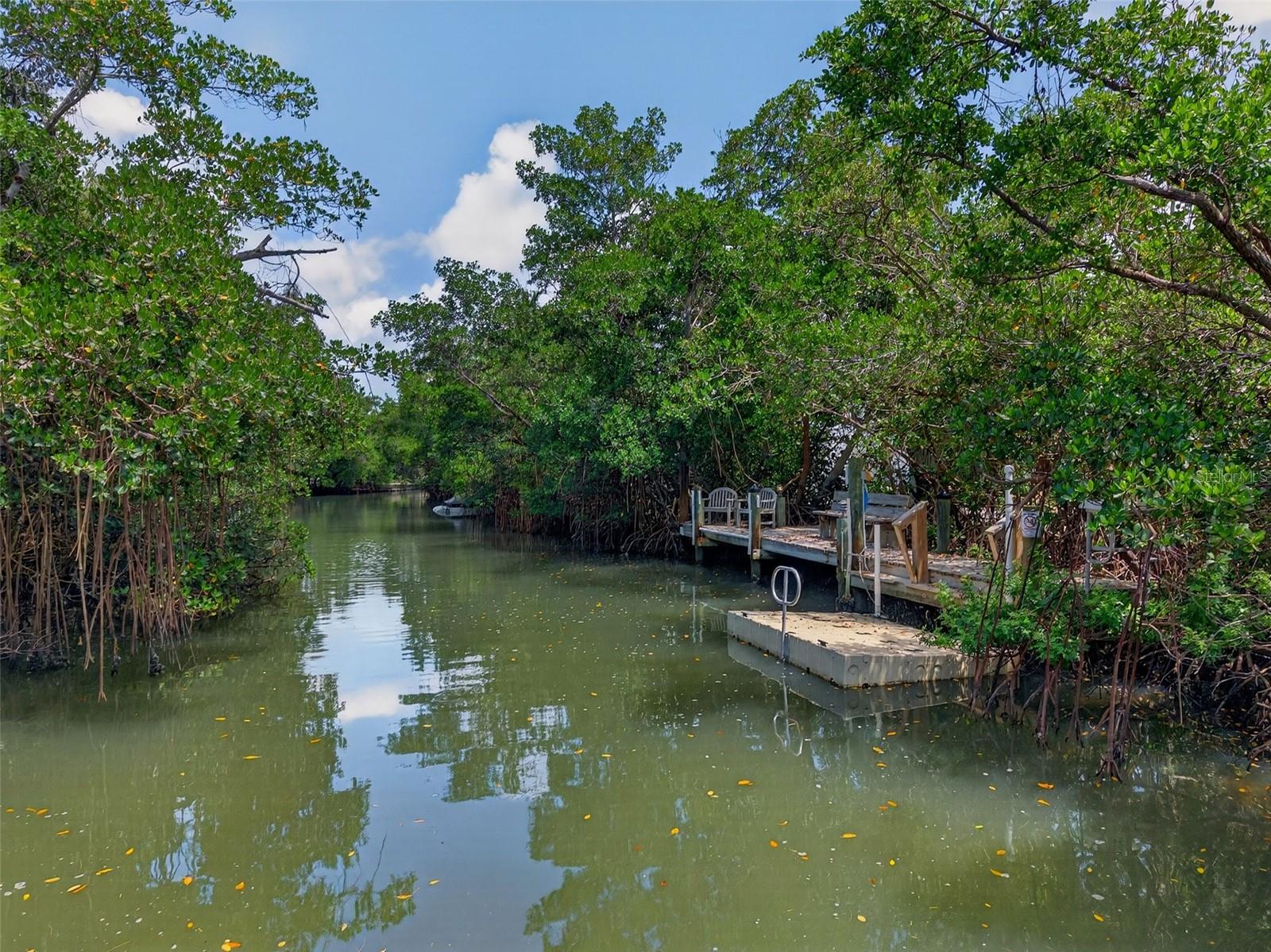 677 LANDS END DR — photo 28