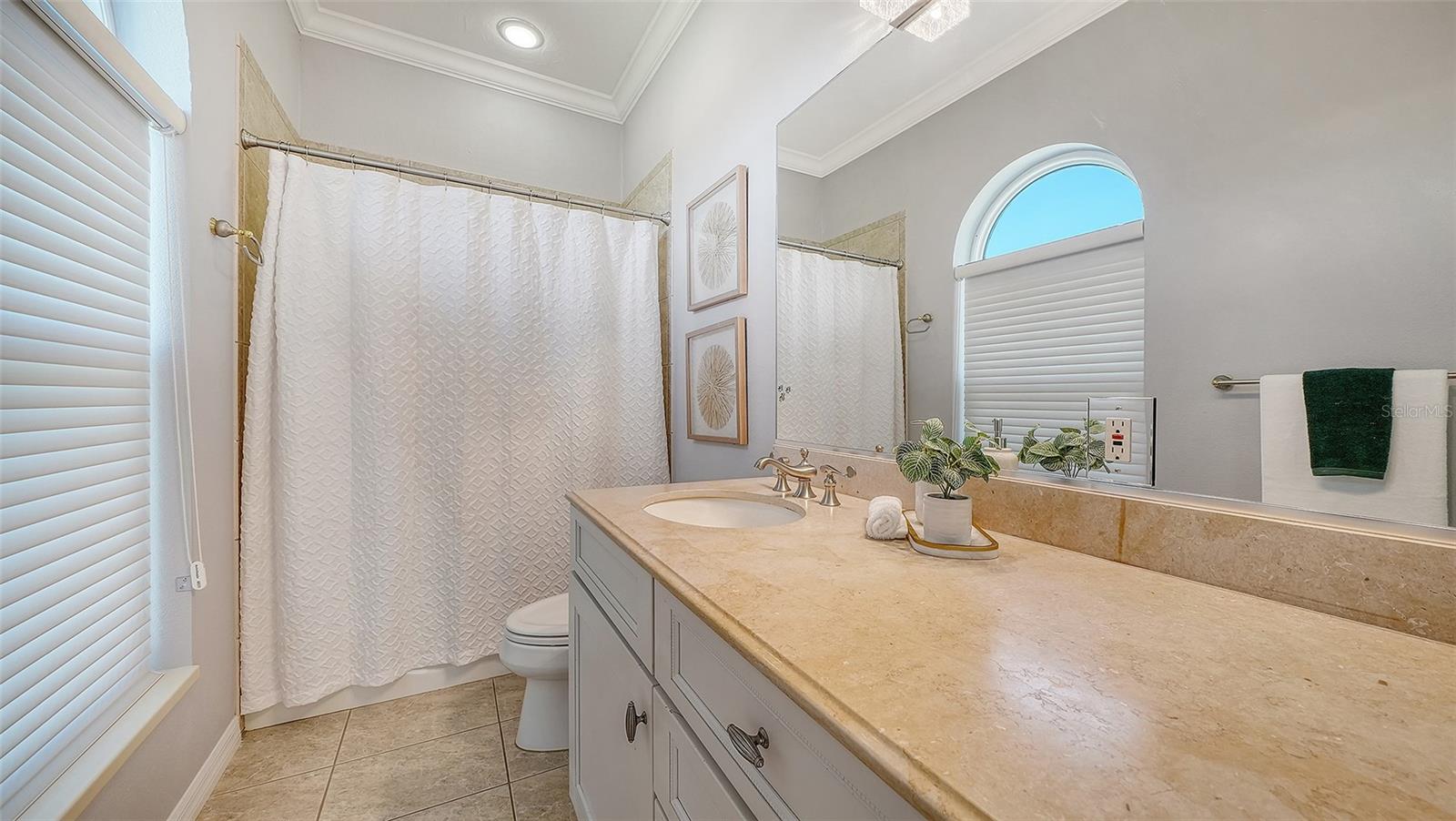560 CHIPPING LN — photo 22