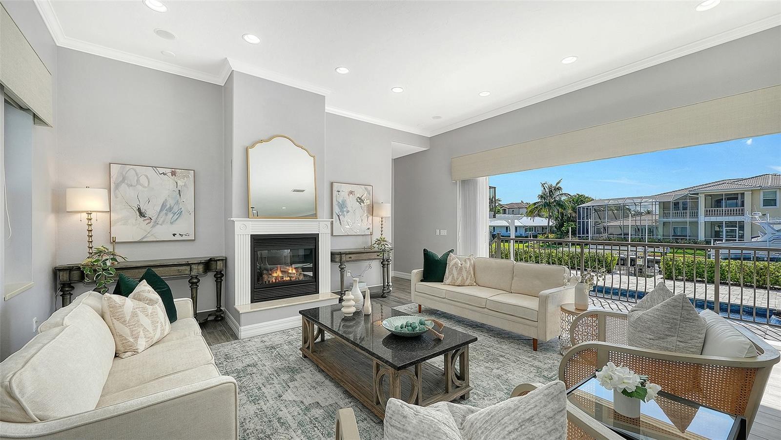 560 CHIPPING LN — photo 4
