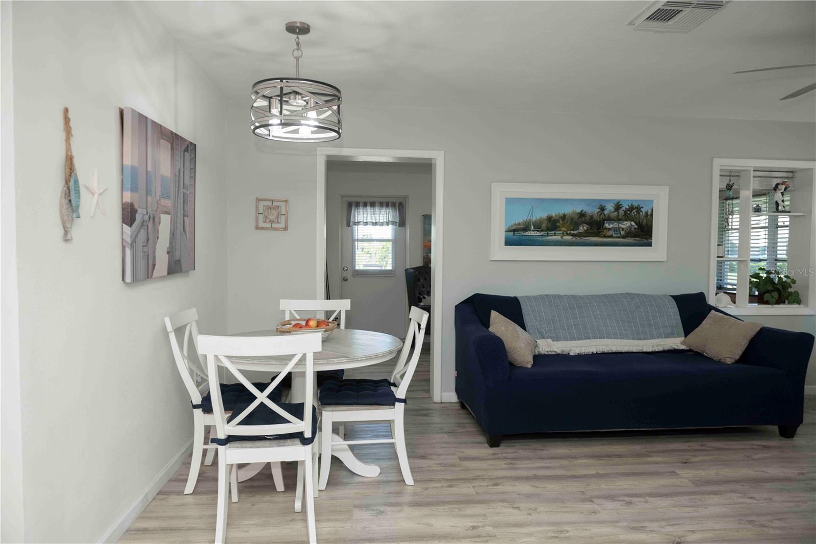6061 CORAL WAY — photo 4