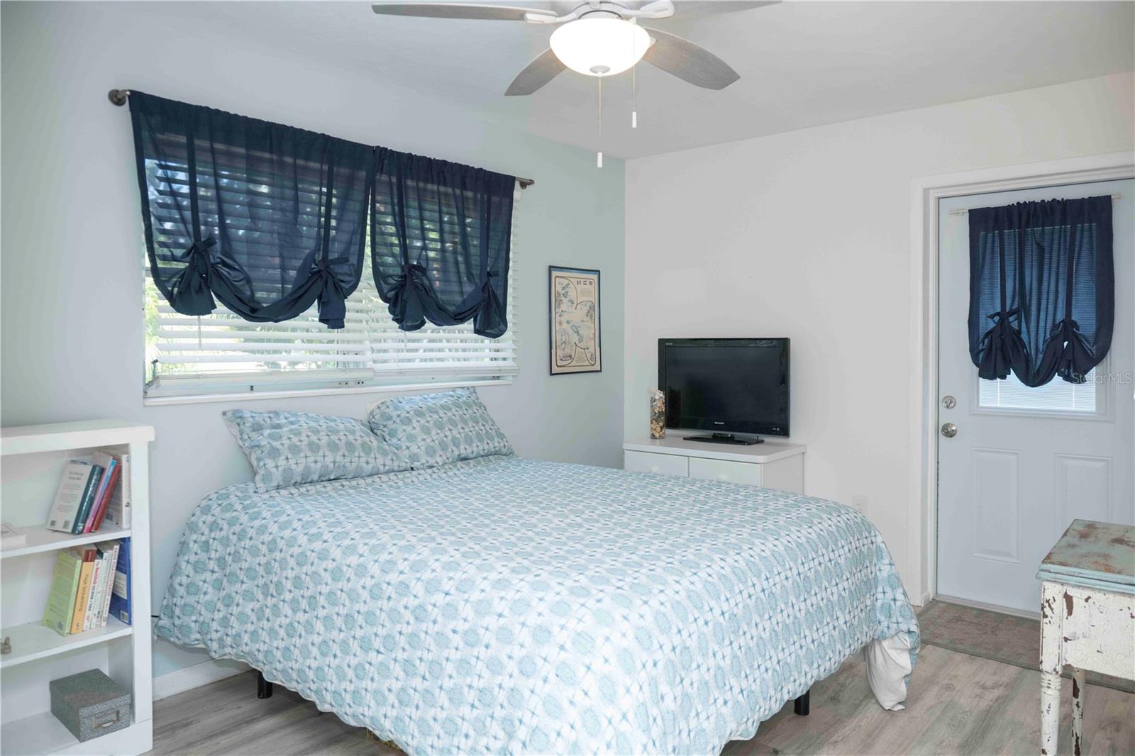 6061 CORAL WAY — photo 15