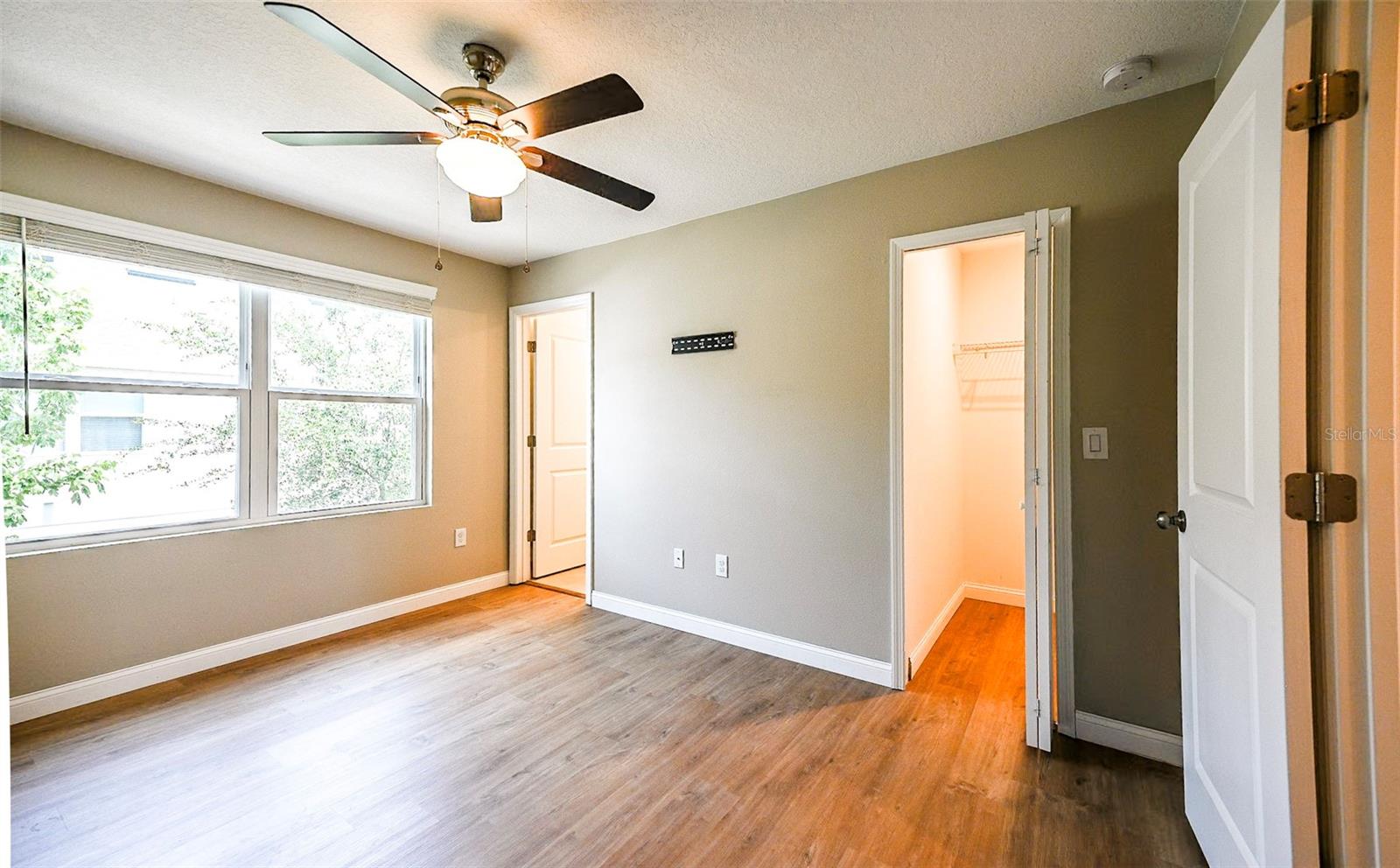 6130 FAIRMONT LN — photo 19
