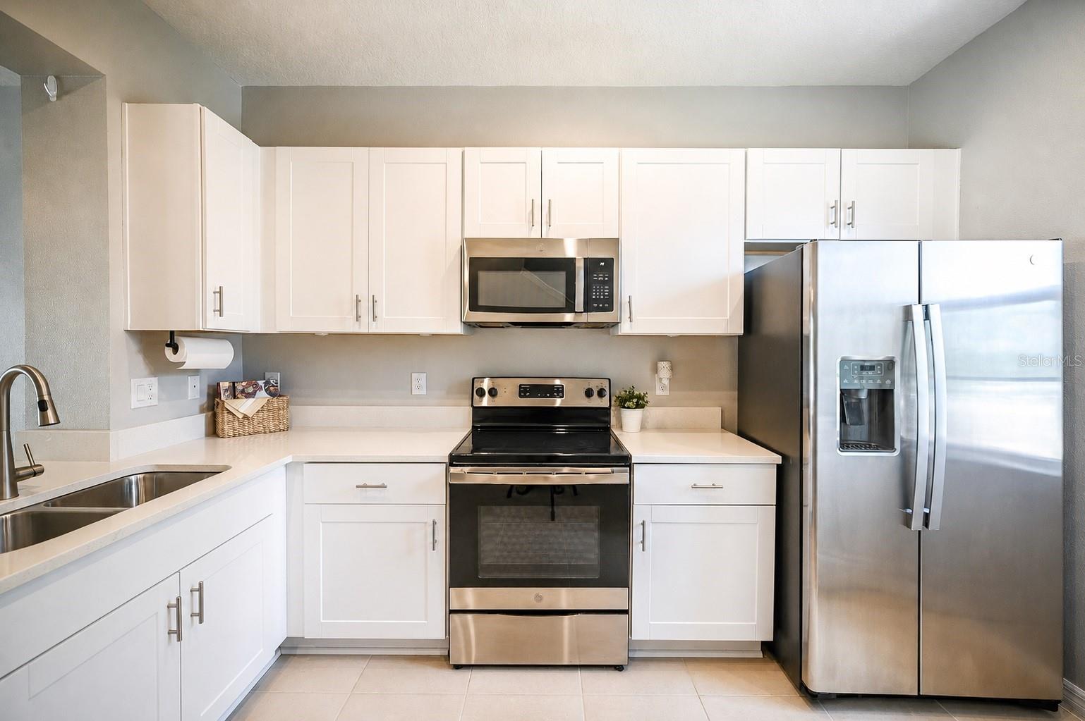 6130 FAIRMONT LN — photo 13