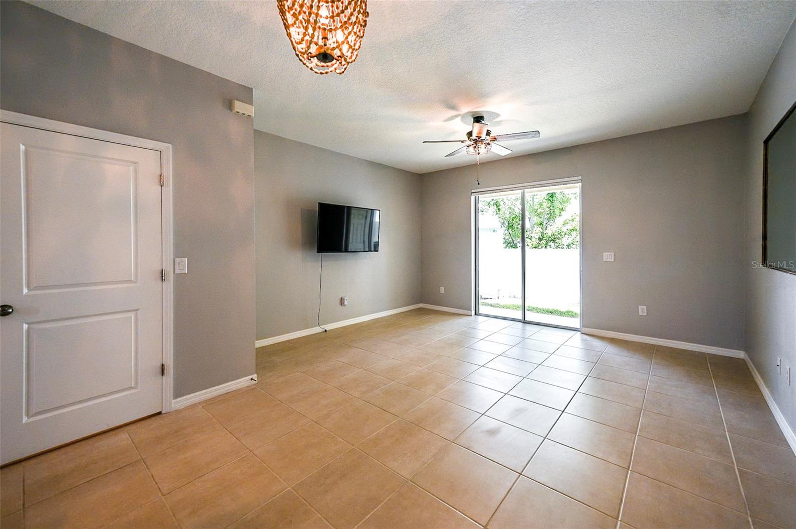 6130 FAIRMONT LN — photo 15