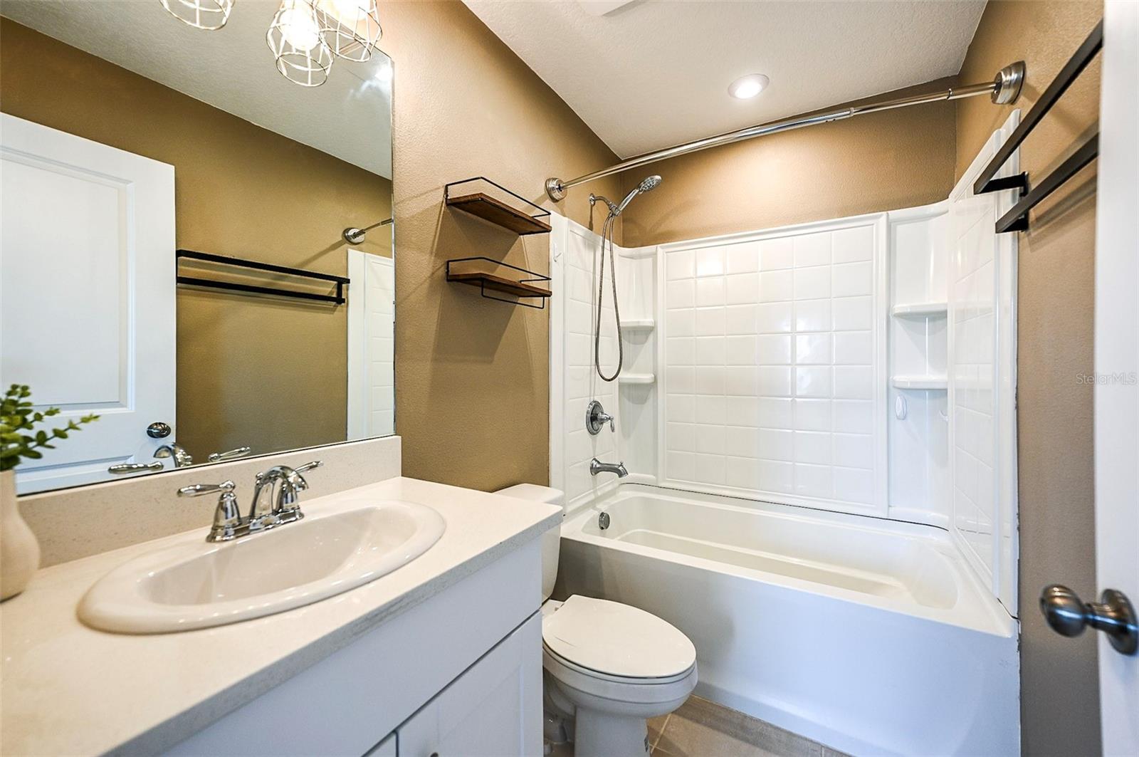 6130 FAIRMONT LN — photo 30