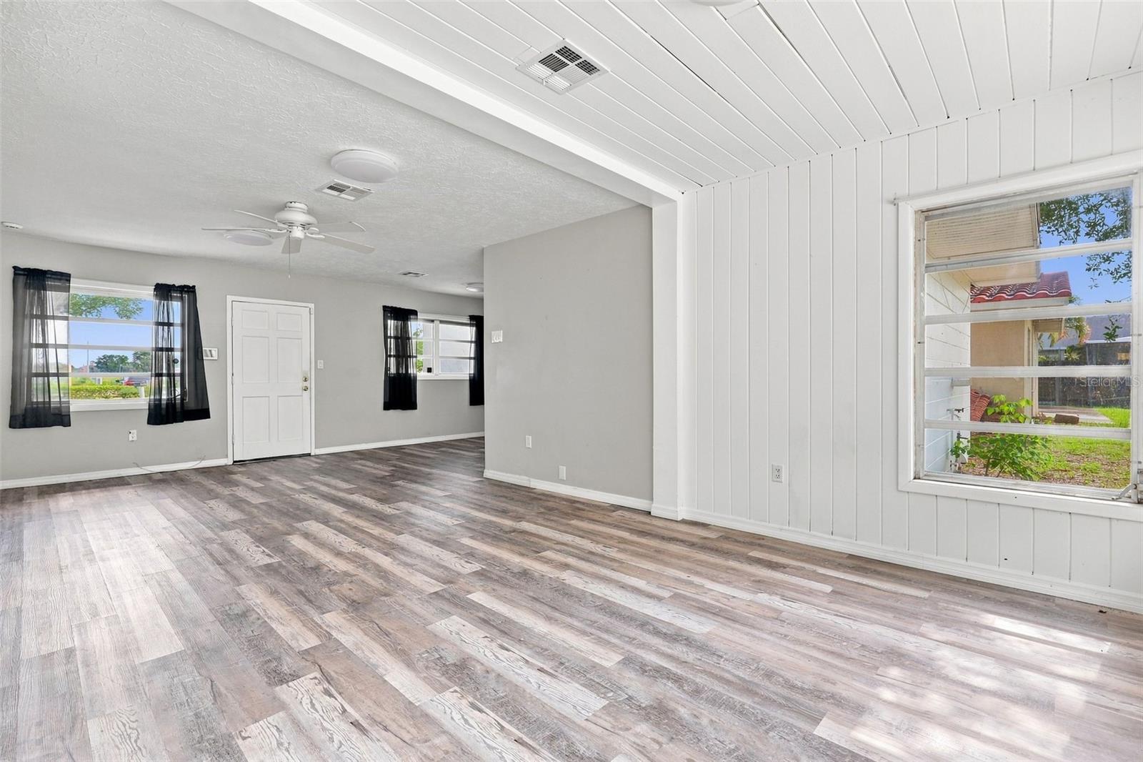 1840 GLENGARY ST — photo 13