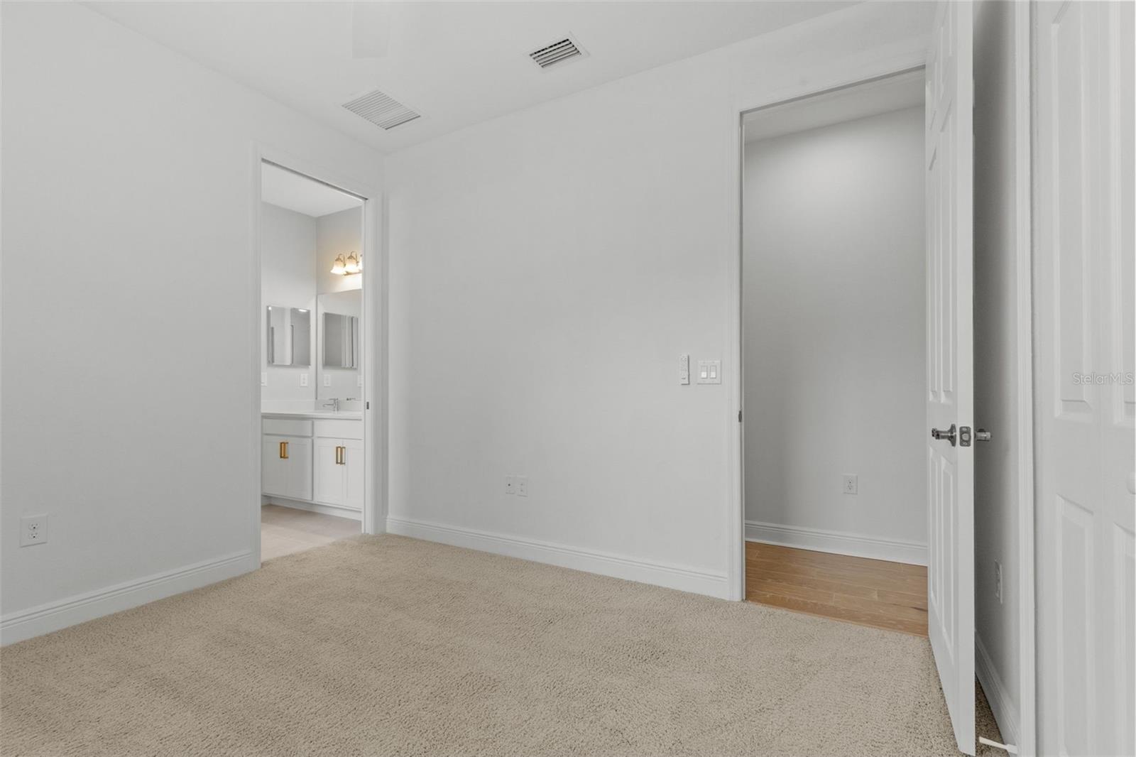 19714 LONESOME PINE DR — photo 31