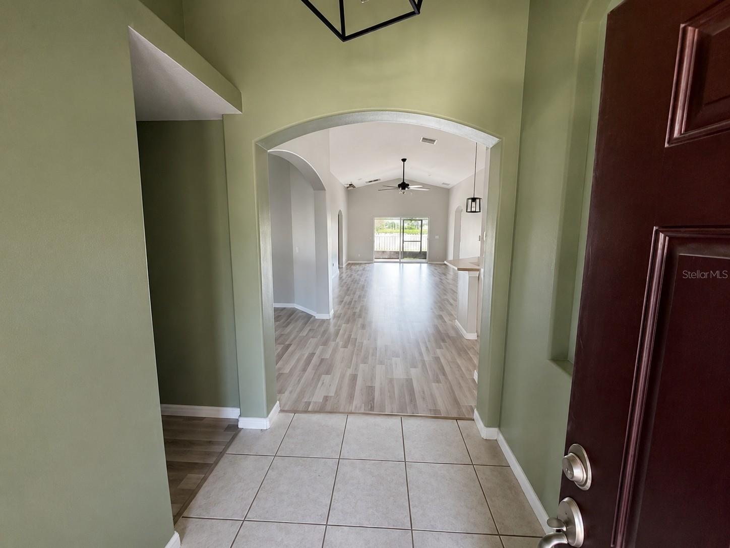 2242 COLVILLE CHASE DR — photo 2