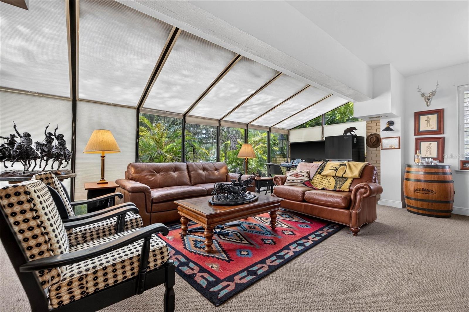602 S RIVERHILLS DR — photo 27