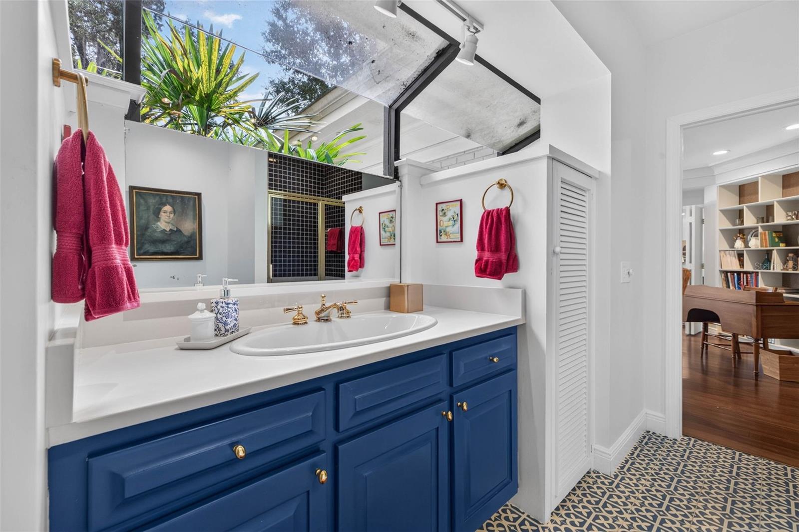 602 S RIVERHILLS DR — photo 29