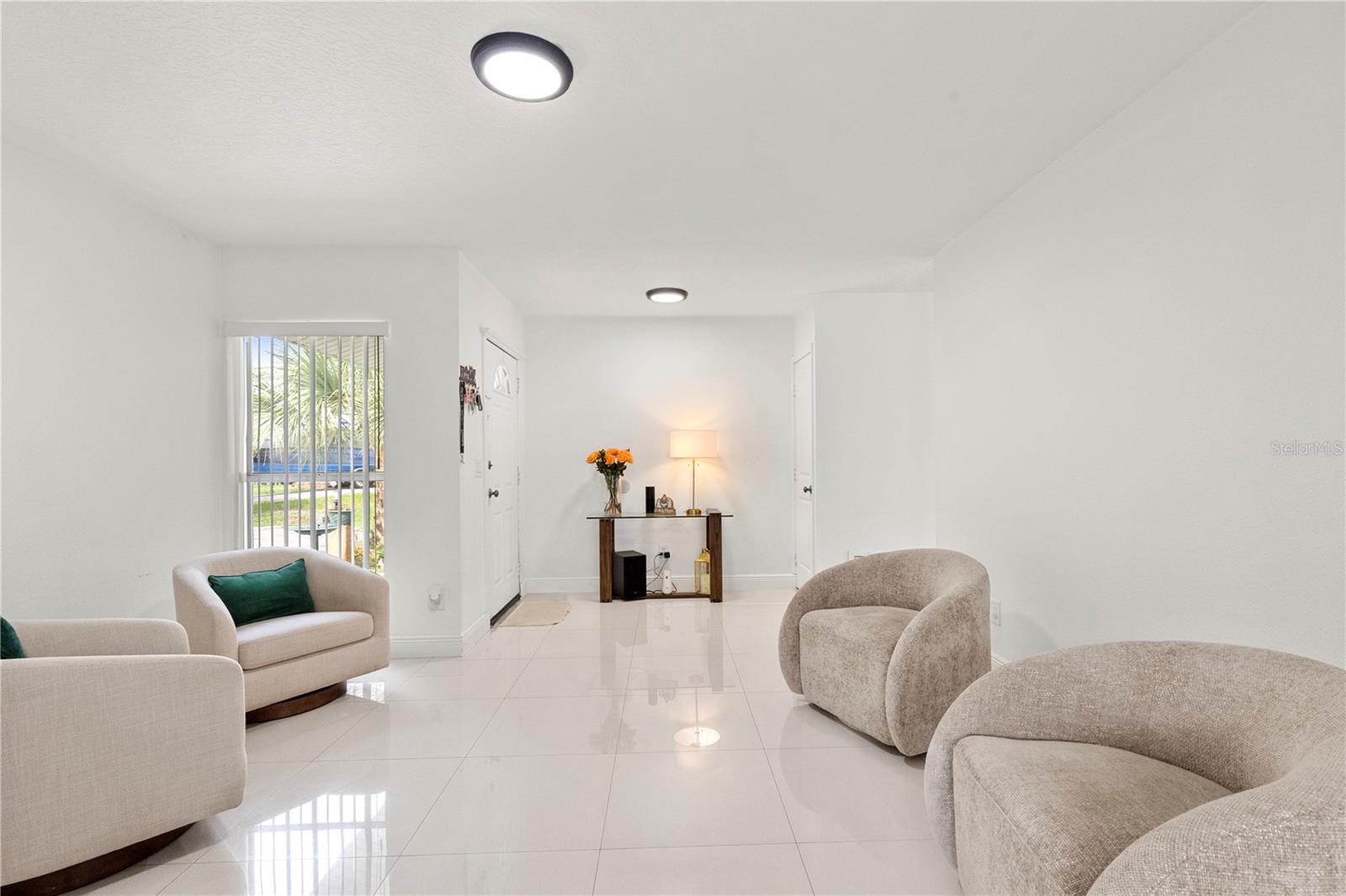 7529 ARMAND CIR — photo 17