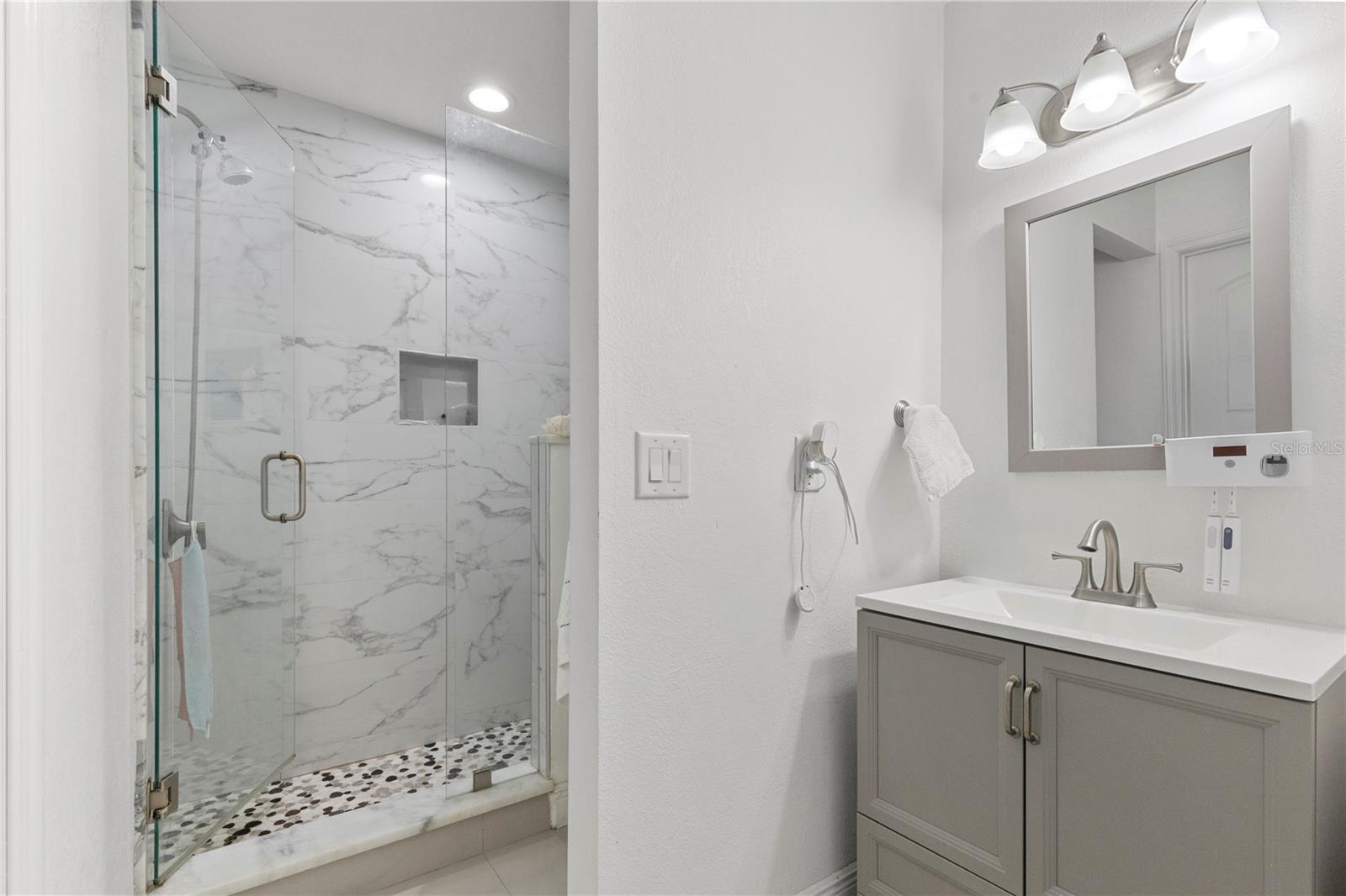 7529 ARMAND CIR — photo 35