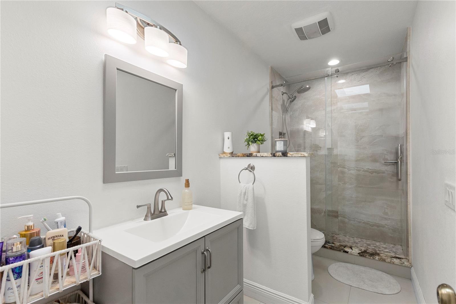 7529 ARMAND CIR — photo 27