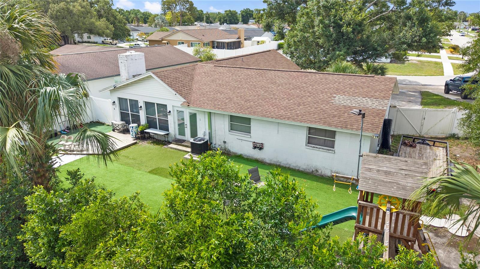 7529 ARMAND CIR — photo 43