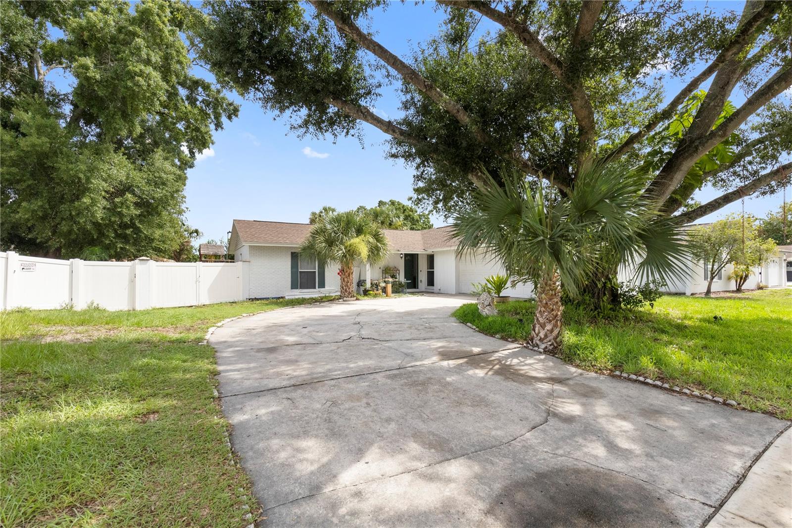 7529 ARMAND CIR — photo 3