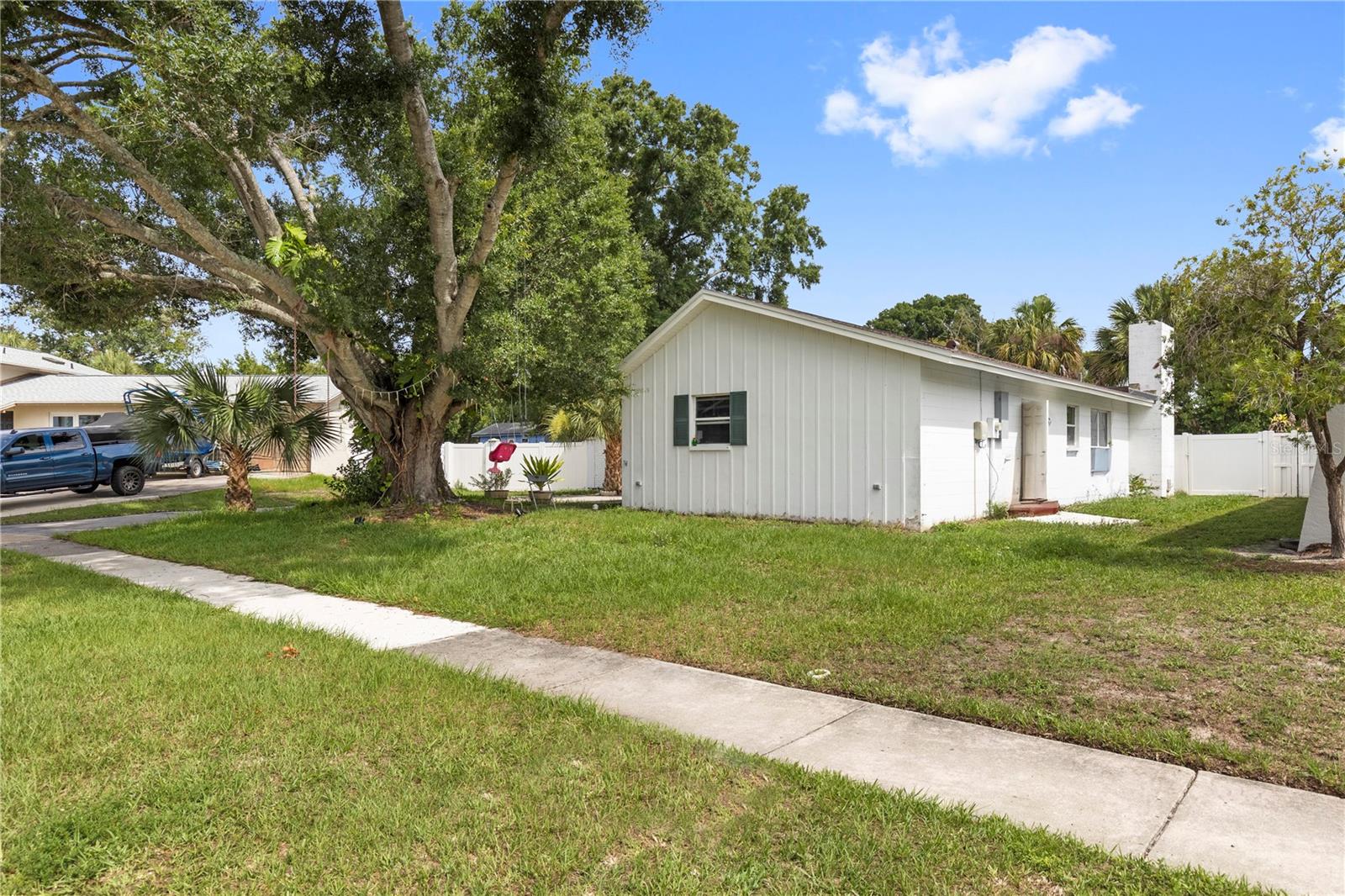 7529 ARMAND CIR — photo 4