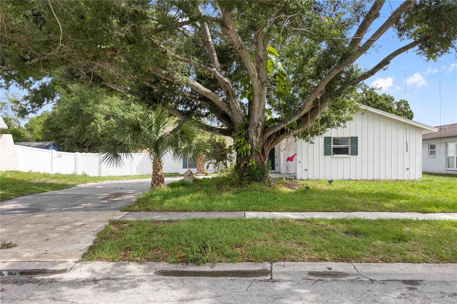 7529 ARMAND CIR — photo 2