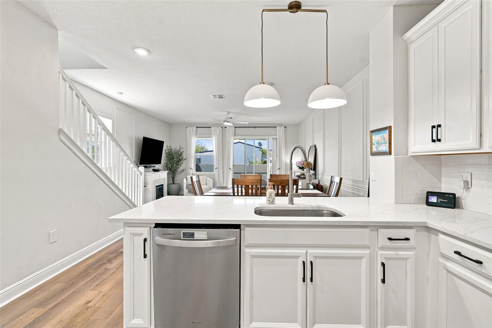5292 NEIL DR — photo 9