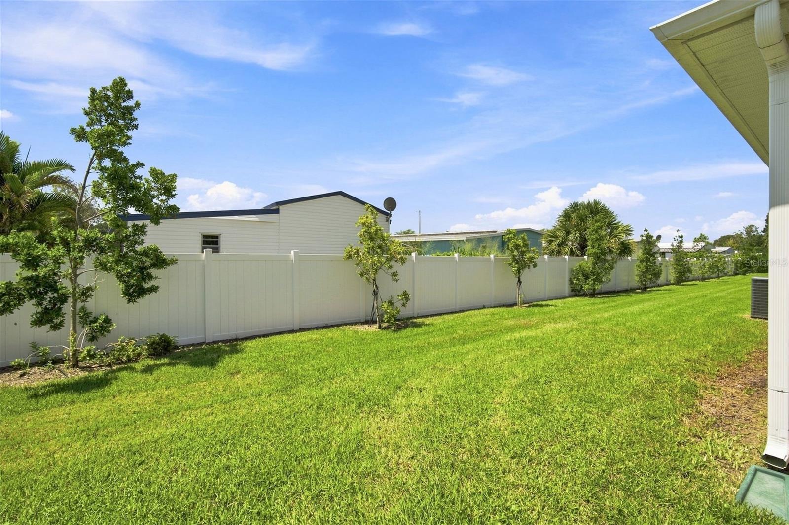 5292 NEIL DR — photo 49