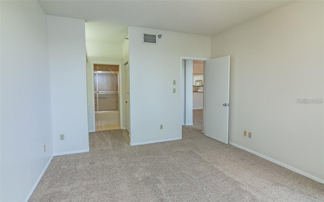 7902 SAILBOAT KEY BLVD S #402 — photo 16