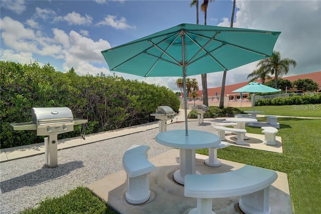 7902 SAILBOAT KEY BLVD S #402 — photo 45