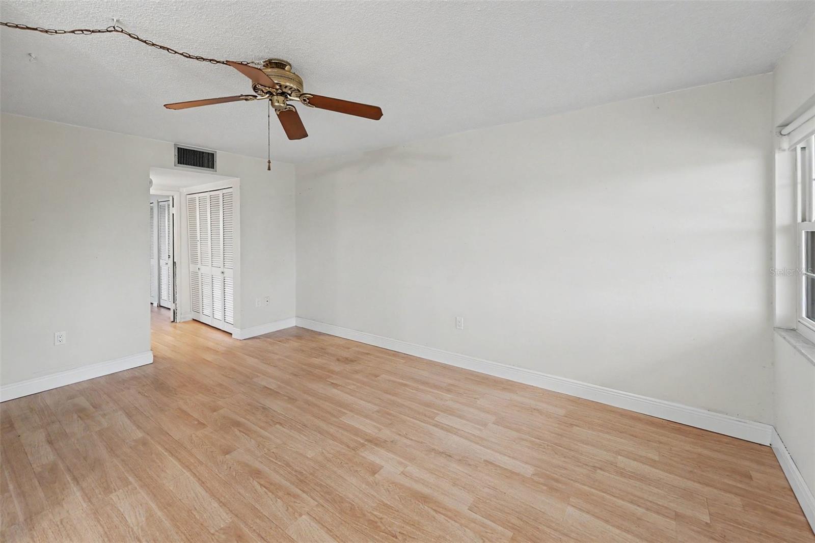 951 79TH AVE N #APT 322 — photo 9