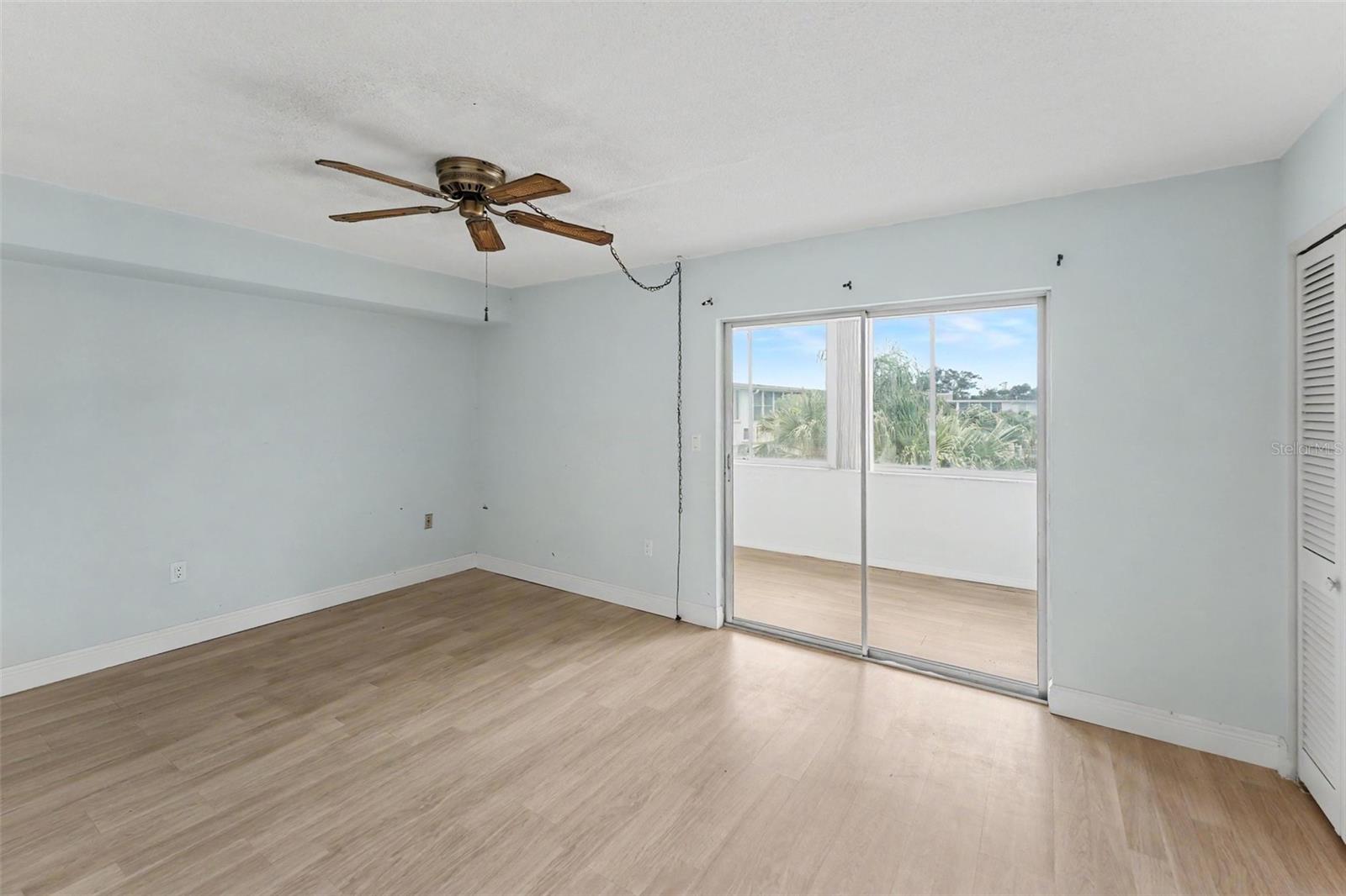 951 79TH AVE N #APT 322 — photo 15