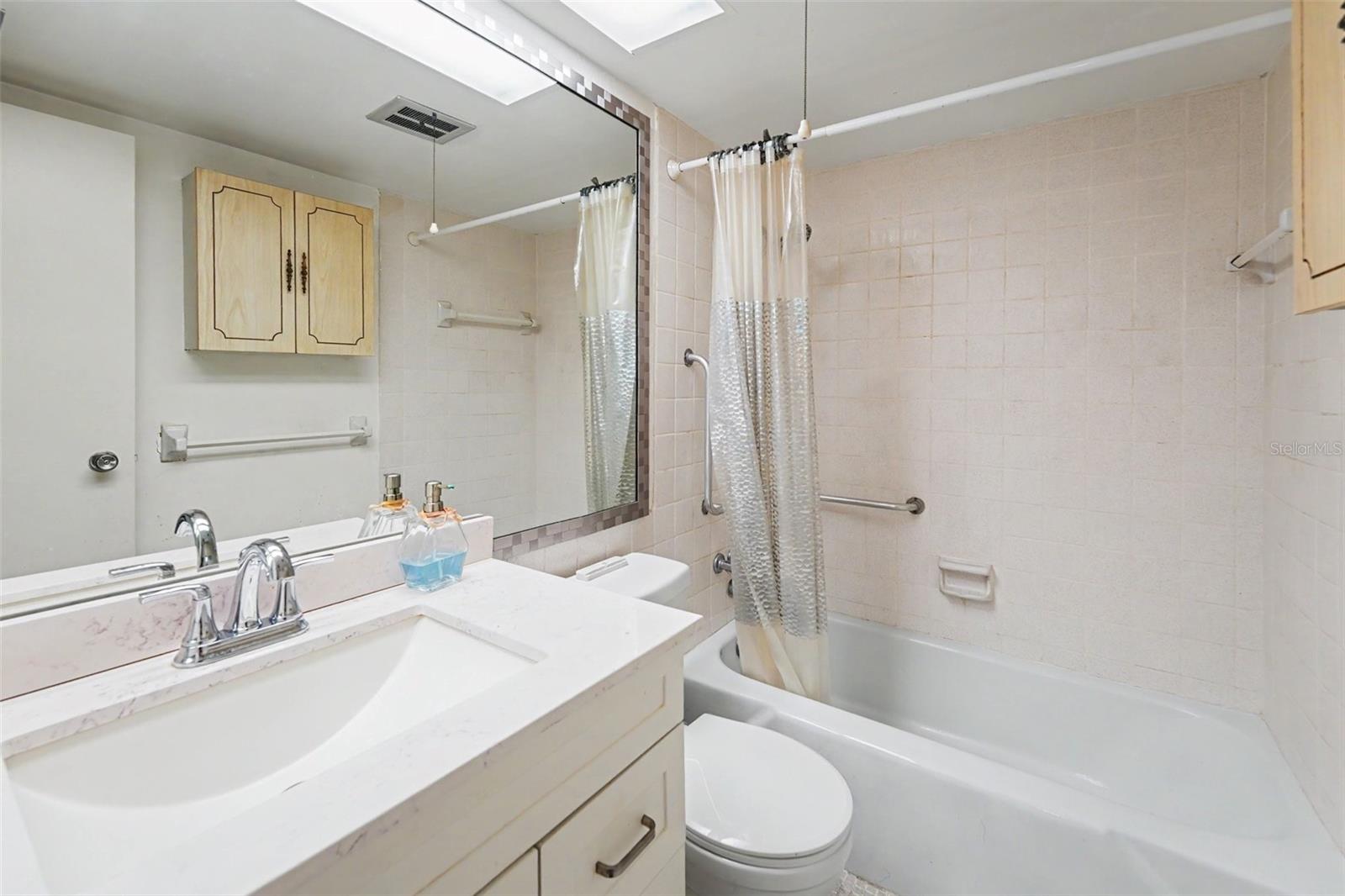 951 79TH AVE N #APT 322 — photo 19