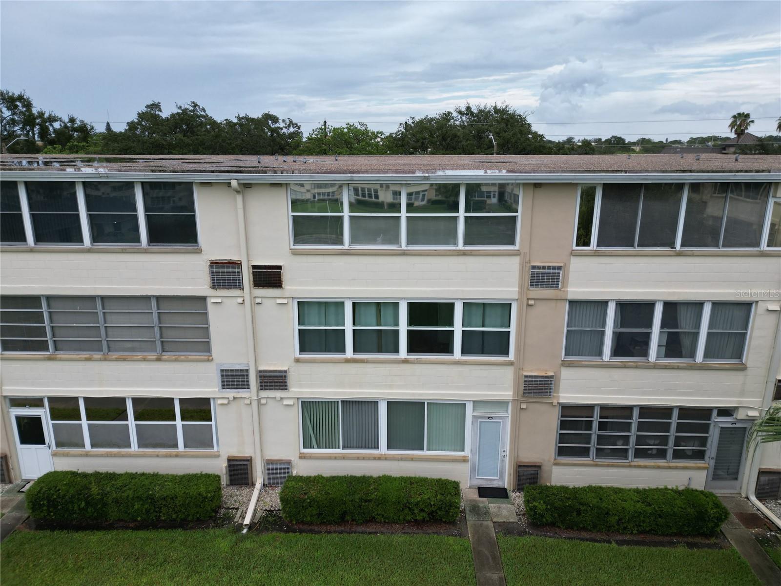 951 79TH AVE N #APT 322 — photo 30