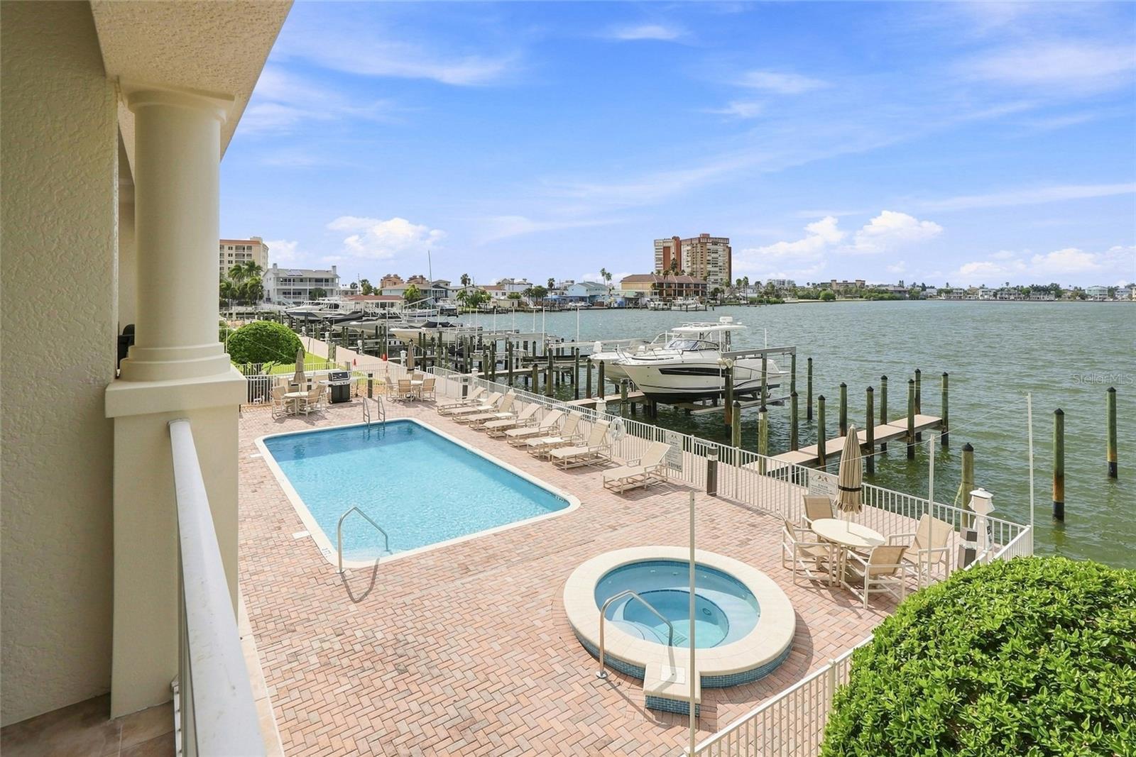 17735 GULF BLVD #204 — photo 23