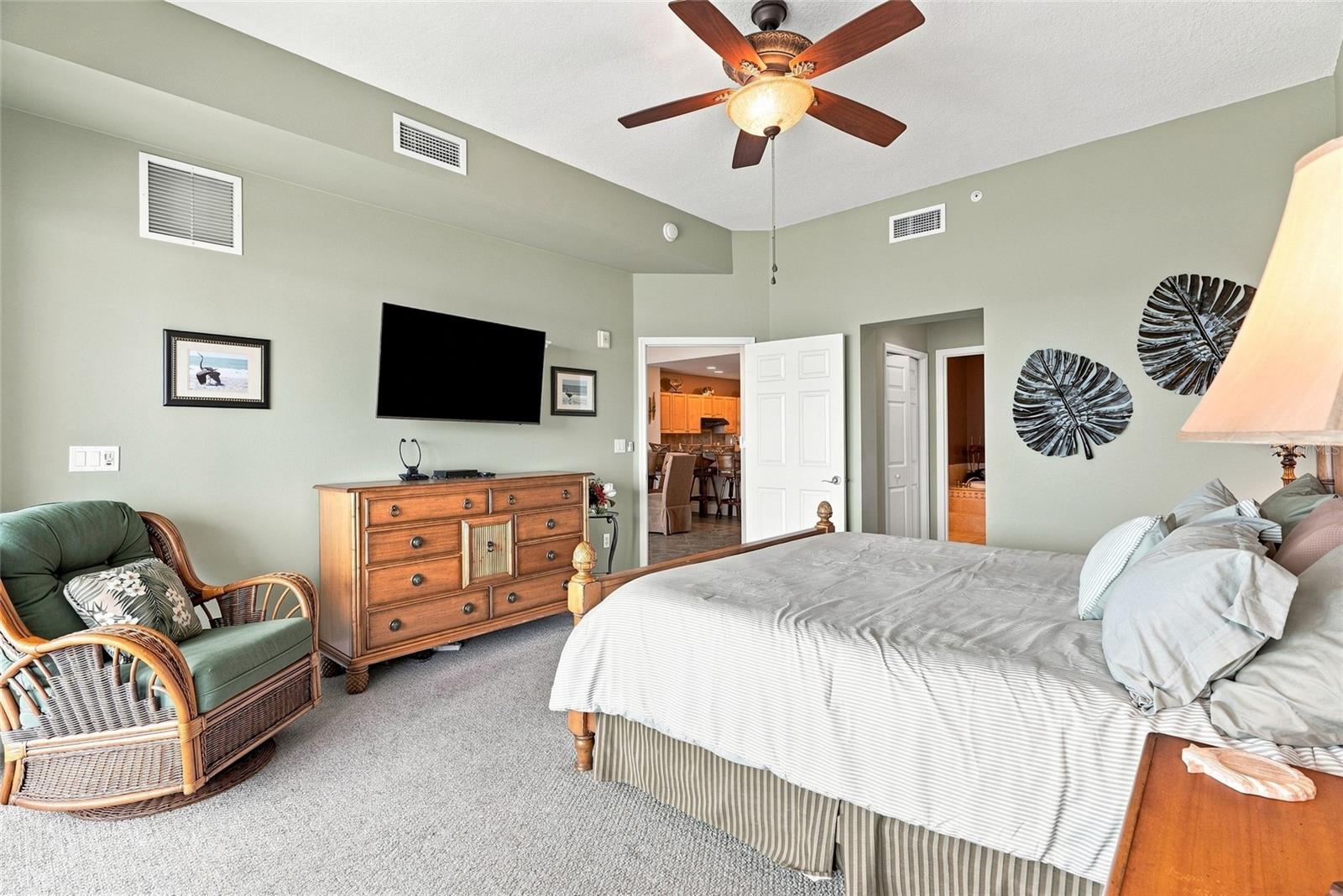 17735 GULF BLVD #204 — photo 31