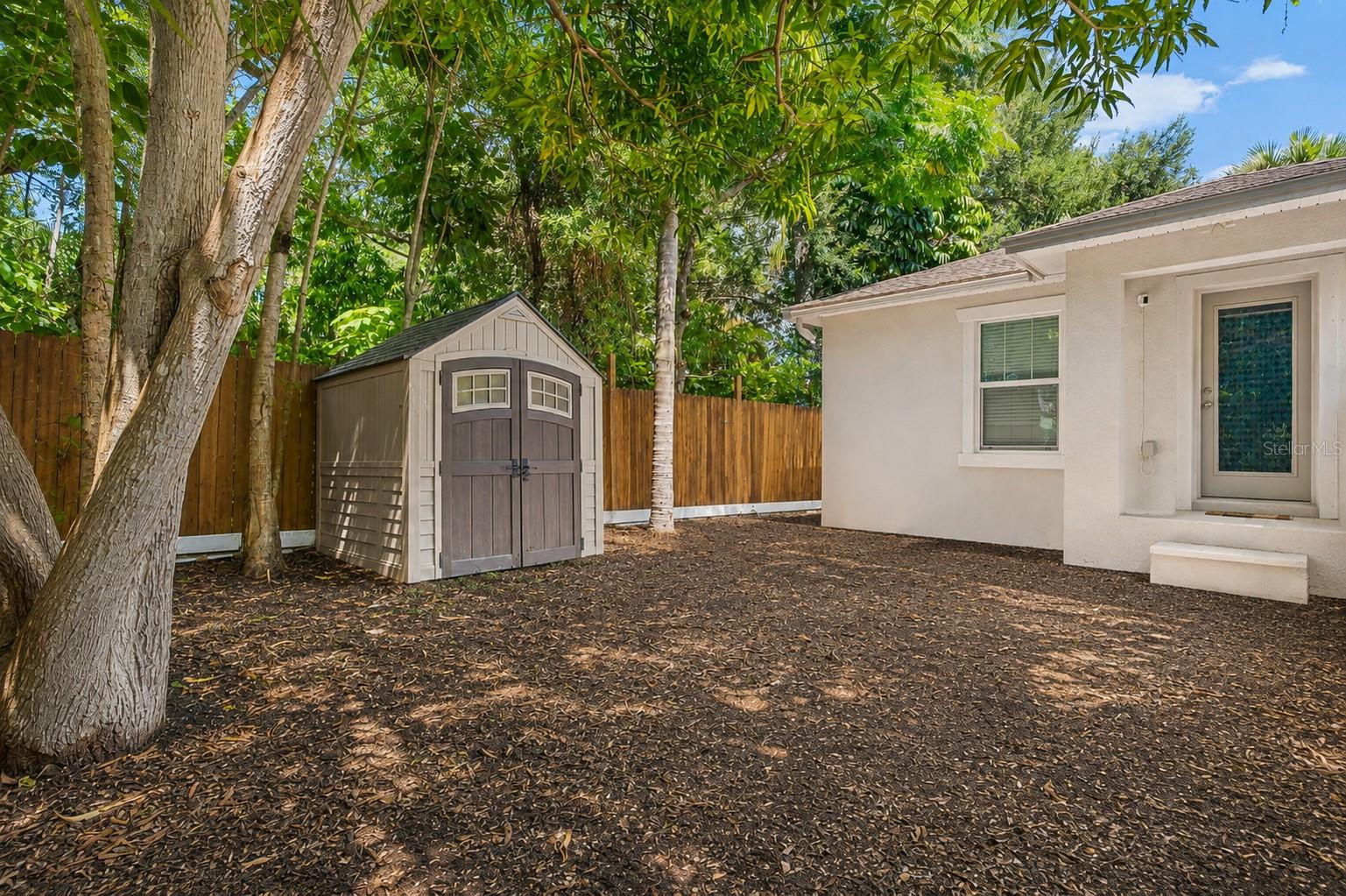 325 WISCONSIN CT S — photo 25
