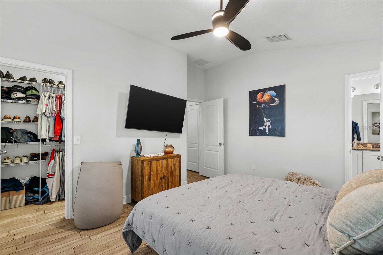 325 WISCONSIN CT S — photo 15