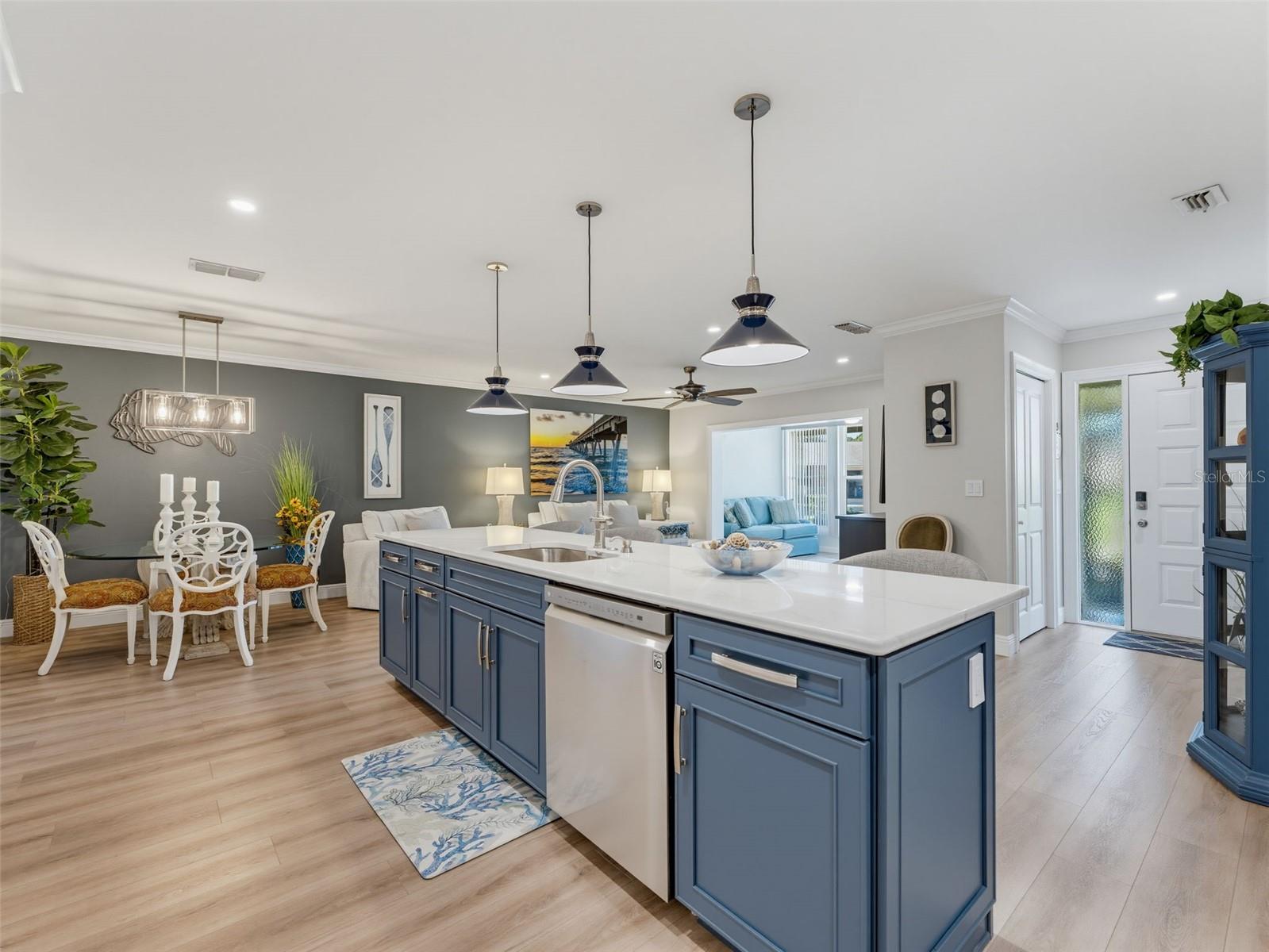 1372 CARLISLE CT — photo 14