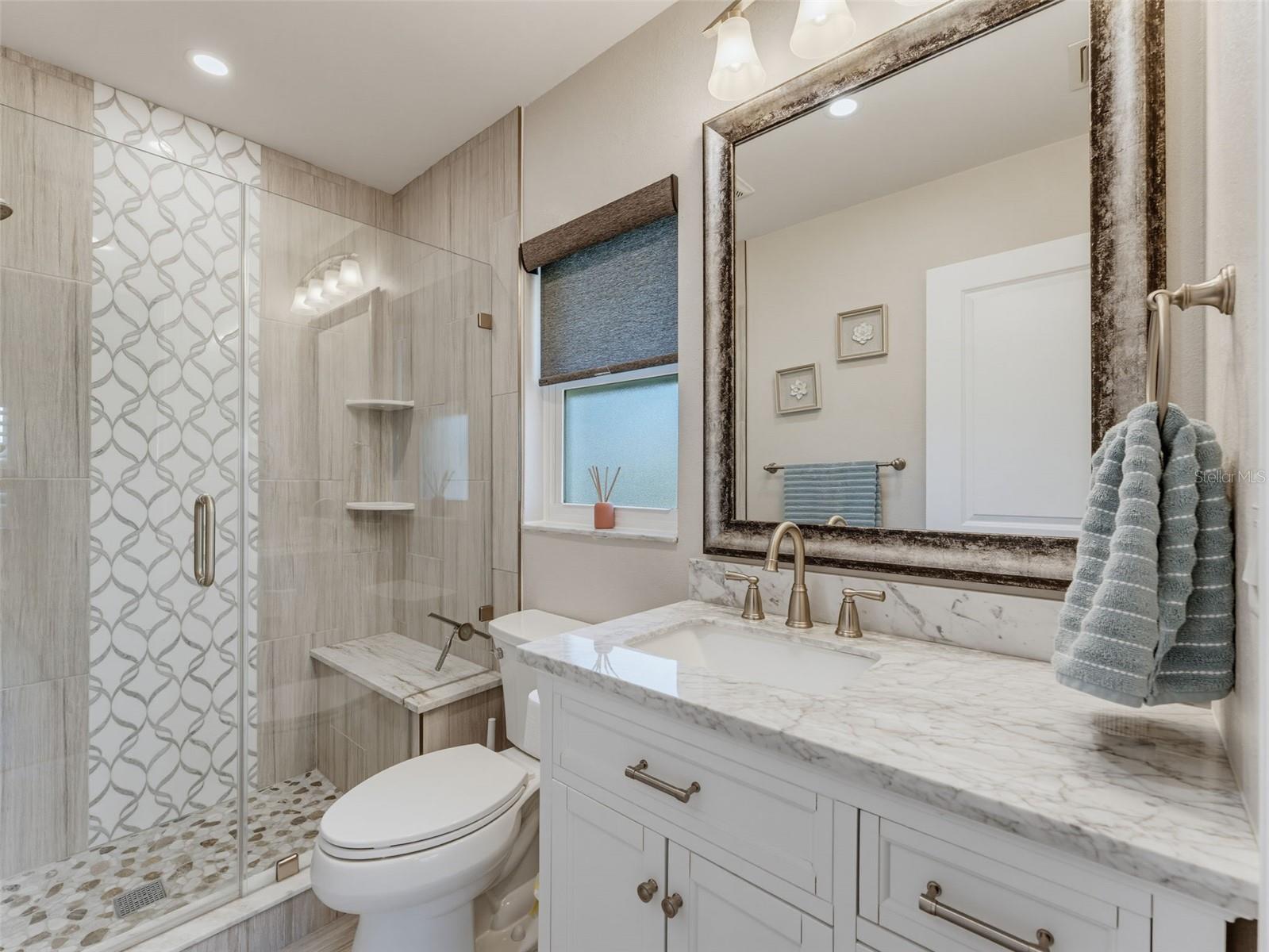 1372 CARLISLE CT — photo 37